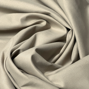 Semi Black Out Castor